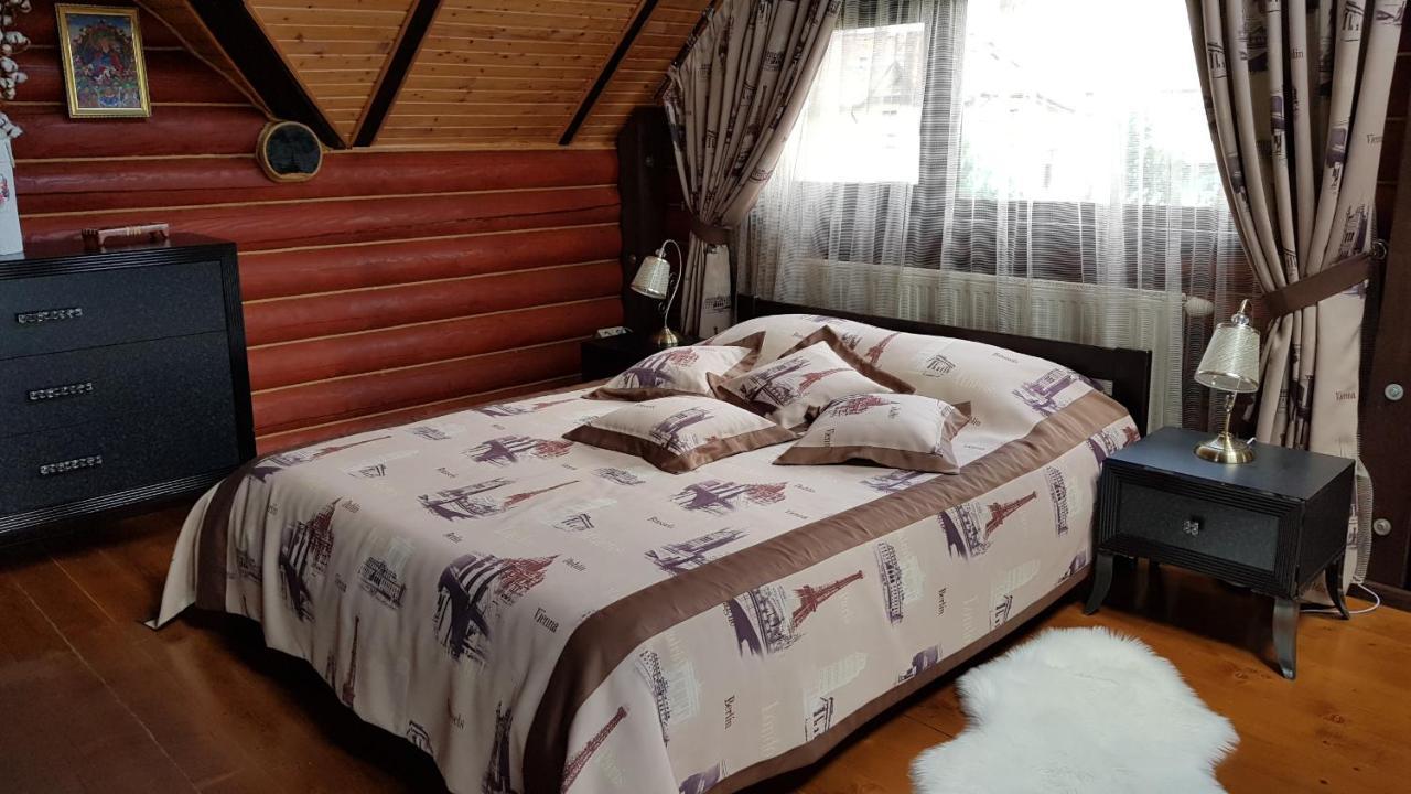 Luxury Apartments With Pool And Sauna In The Villa Csernyivci Kültér fotó